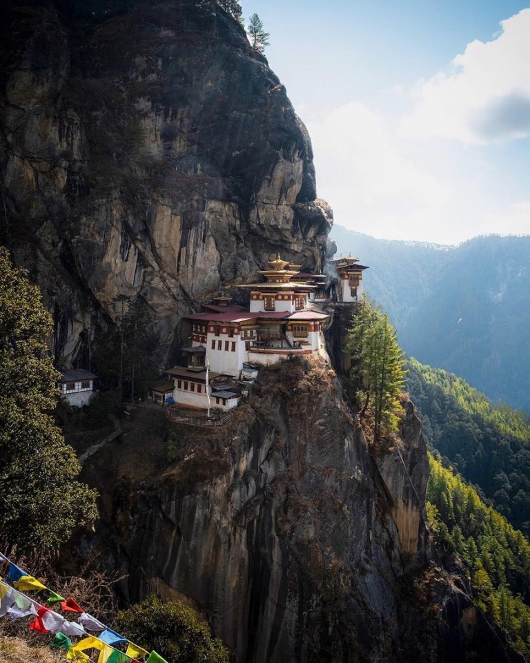 Bhutan - the kingdom of happiness - 1