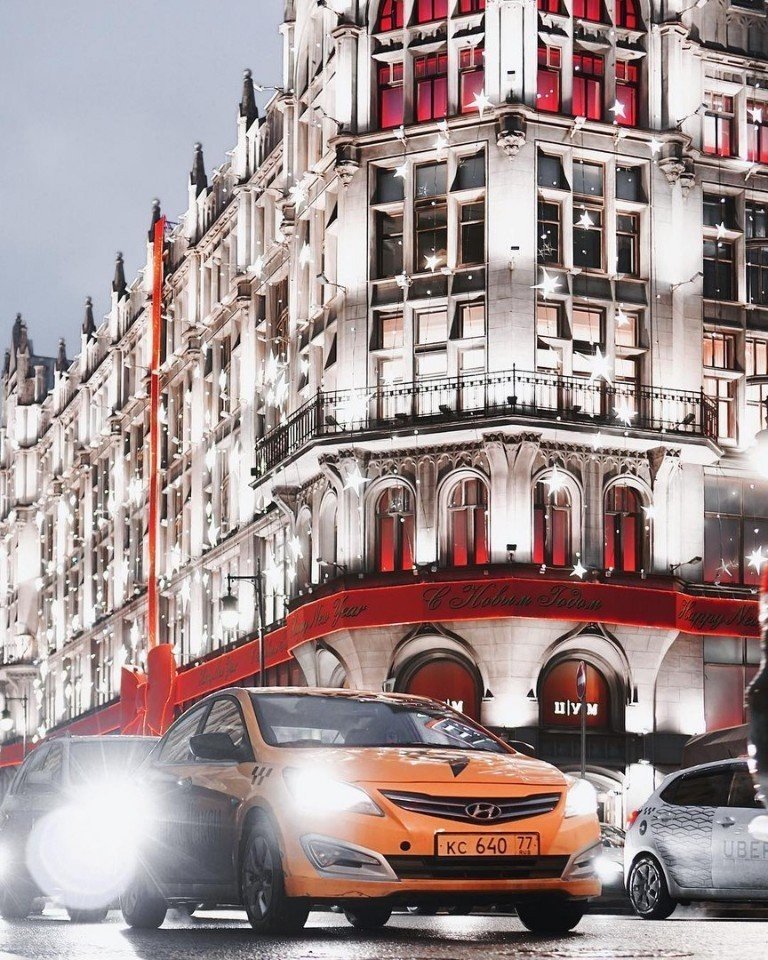 Солнечные улицы Москвы