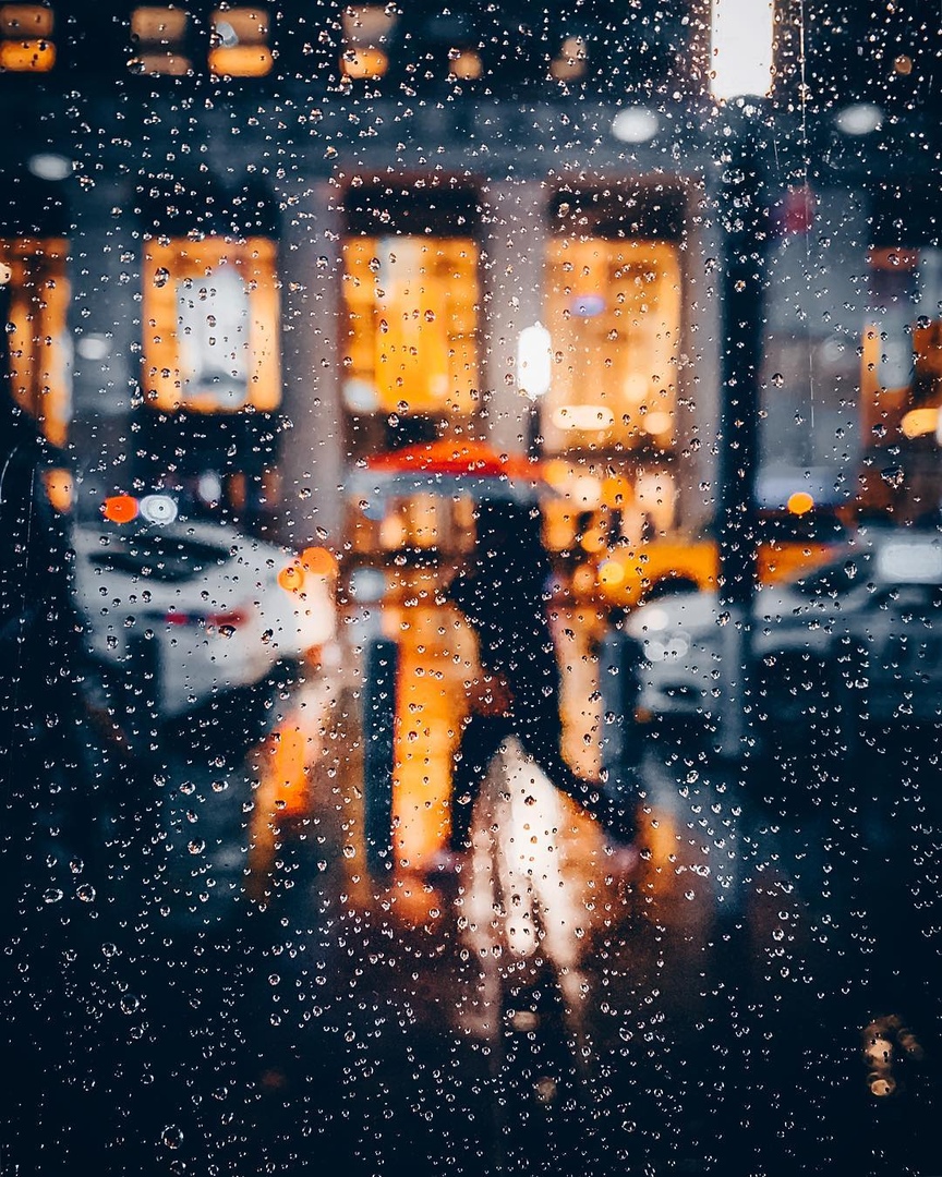 Дождливое настроение ночного города