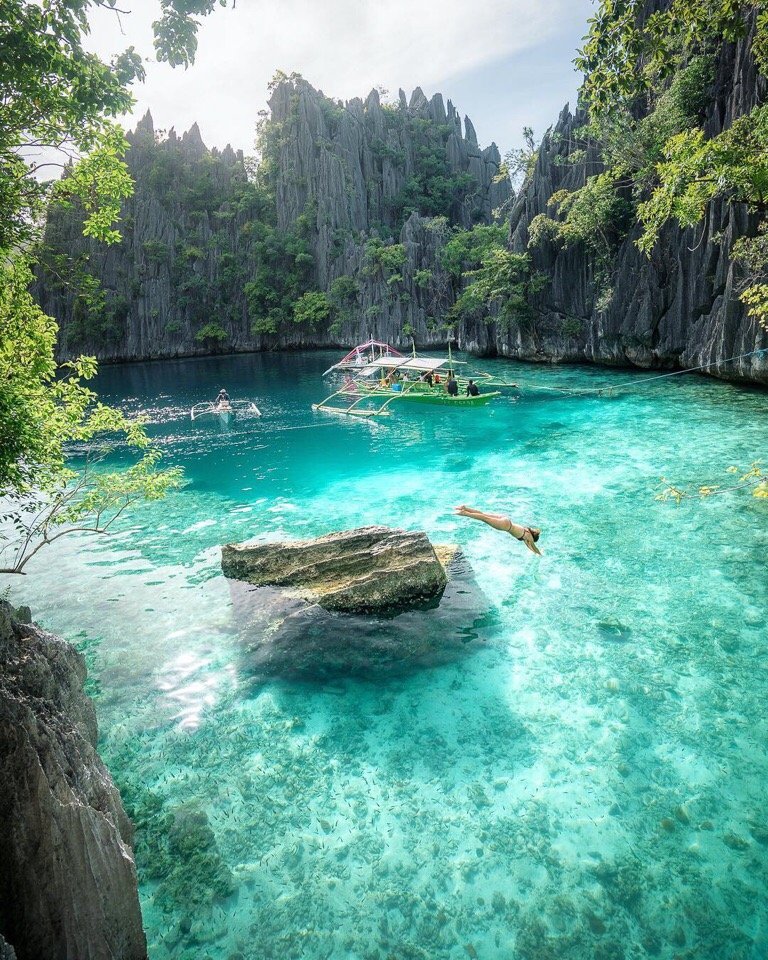 Лазурные воды у берегов Филиппин 