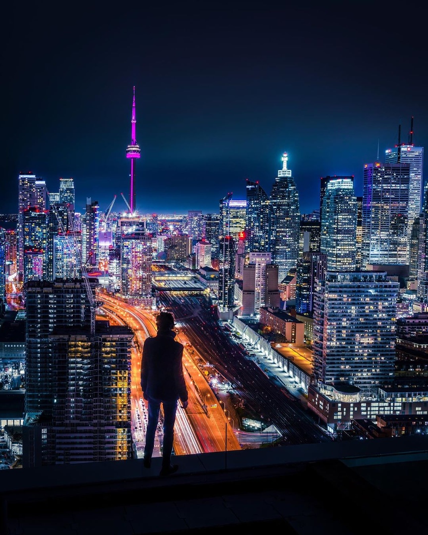 Жизнь ночного Торонто
