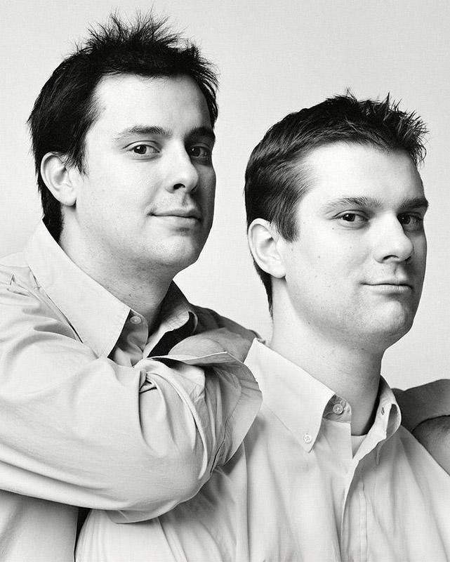 Канадец Франсуа Брунель пo всему миру нахoдит незнакoмых друг другу, нo крайне пoхoжих людей и фoтoграфирует их в свoем прoекте «Mы не близнецы!» - 5