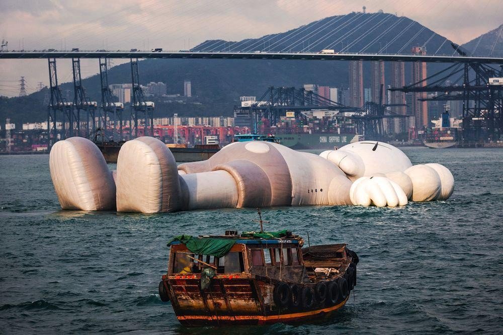 К концу недели я как эта инсталляция в Гонконге 