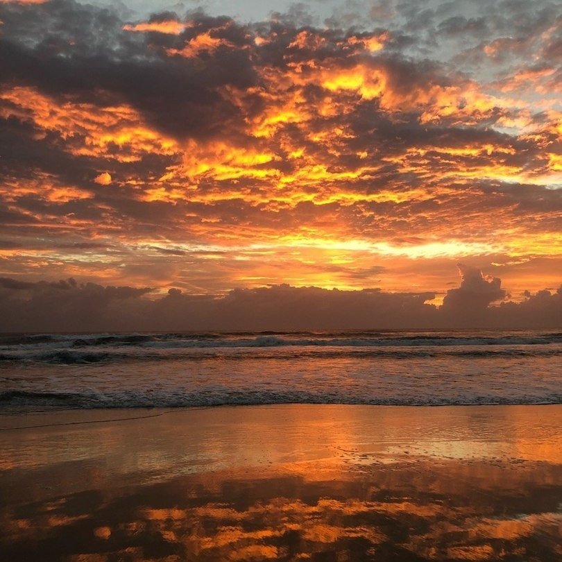 Море стоит увидеть лишь однажды, чтобы потом скучать по нему всю жизнь.