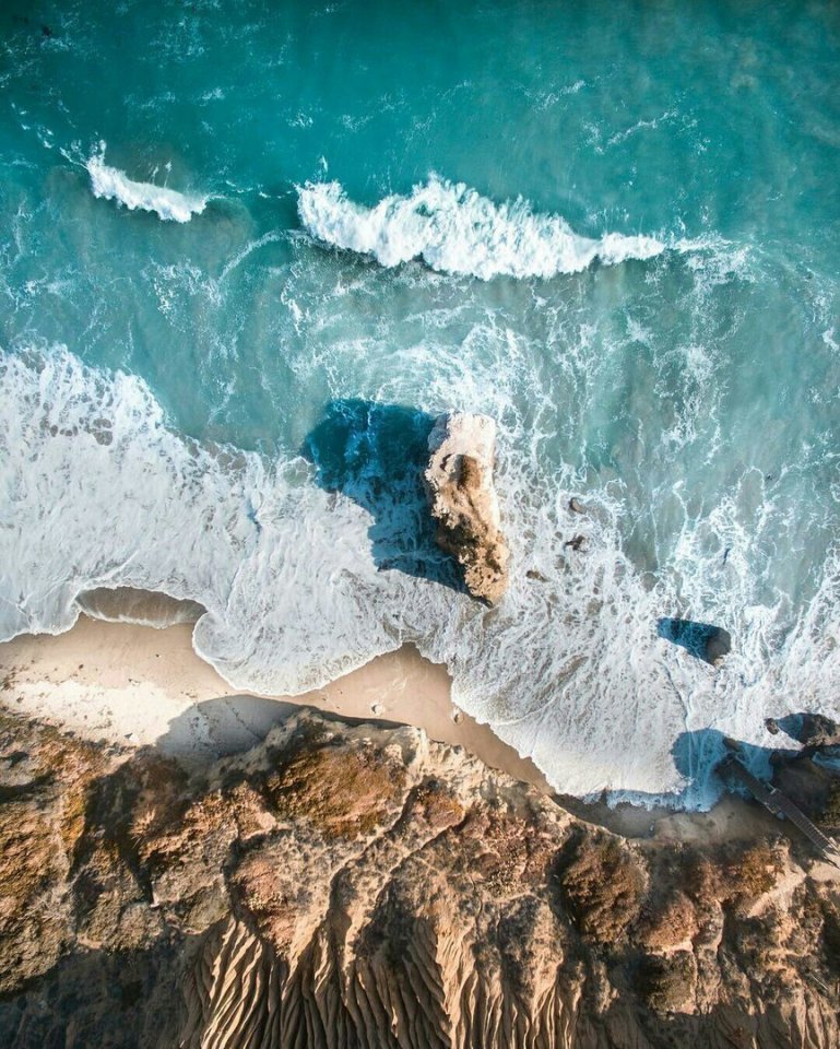 Сейчас бы гулять по бирюзовому побережью Калифорнии, а не вот это вот всё... - 6