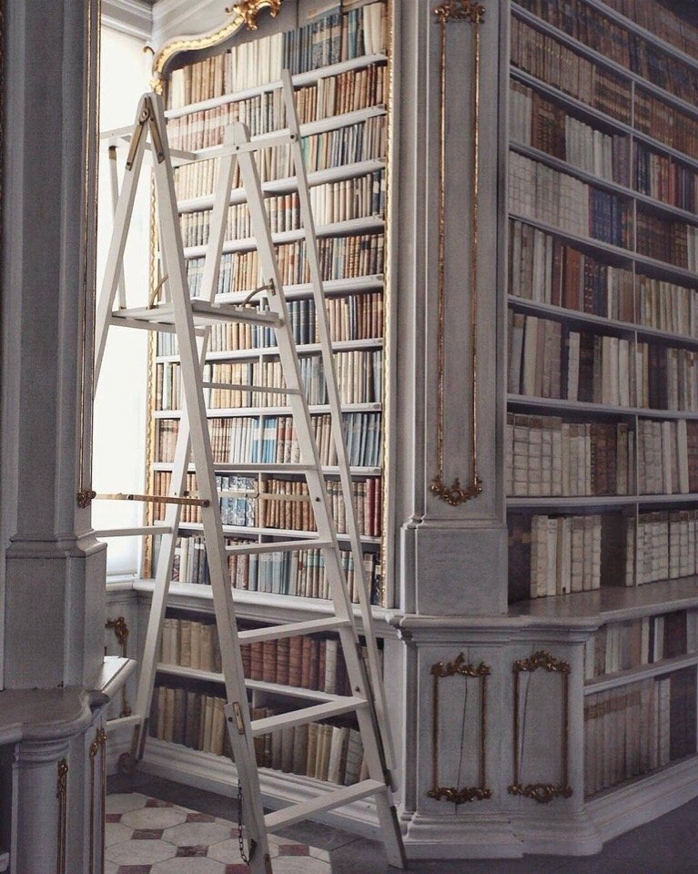 Шикарная библиотека при монастыре в Адмонте, Австрия - 5