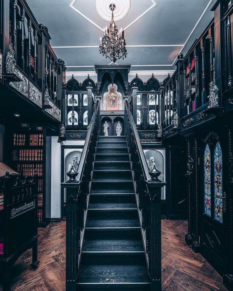 Книжная Капелла - настоящий рай для книголюбов, Питер