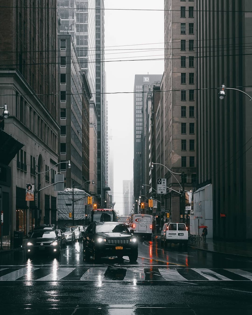 Мрачные улицы Торонто