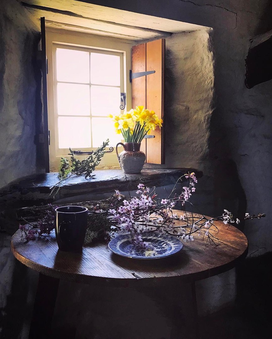 В жизни нет ничего случайного, а все, что происходит с нами, происходит в нужное время и в правильном месте. - 5