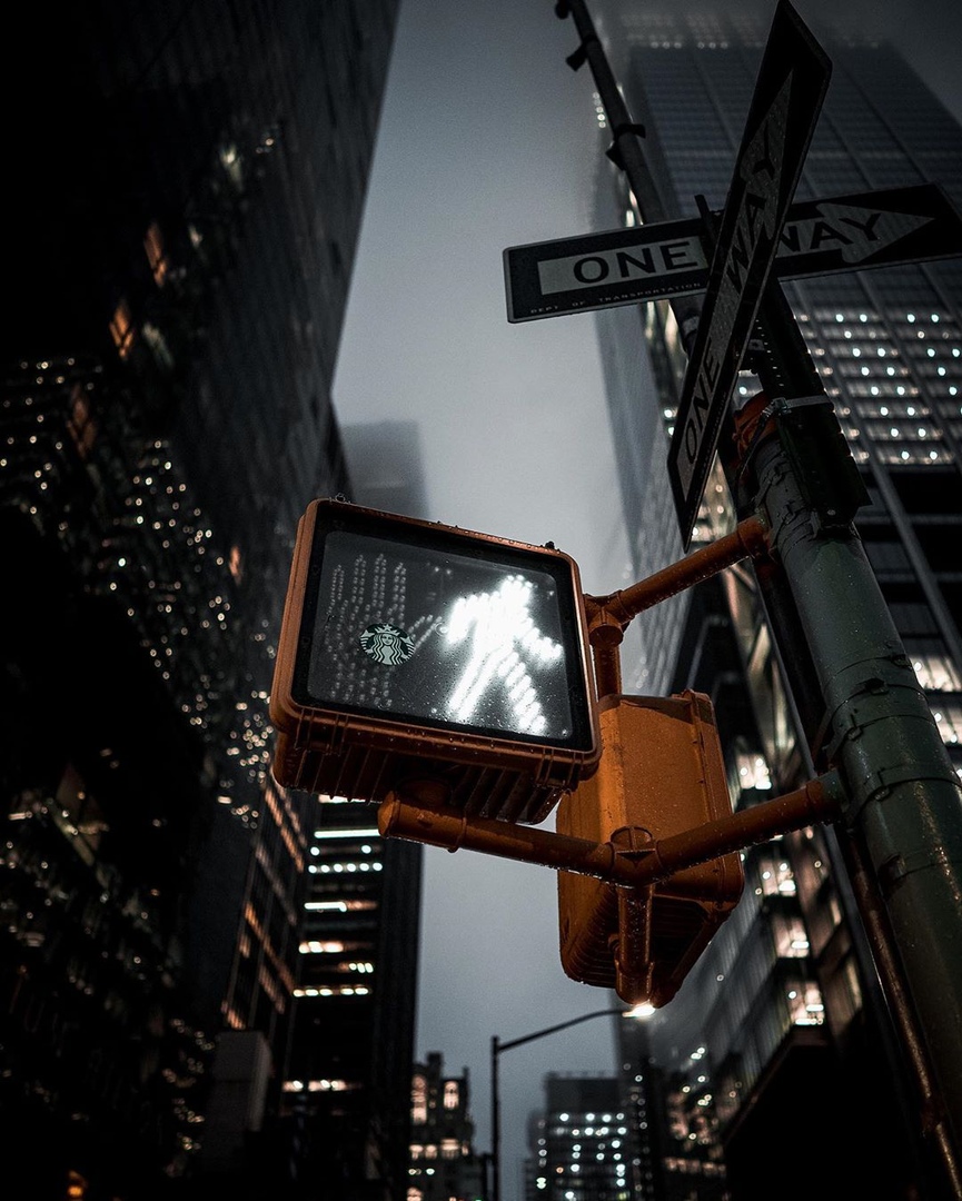 Пасмурный и темный Нью-Йорк