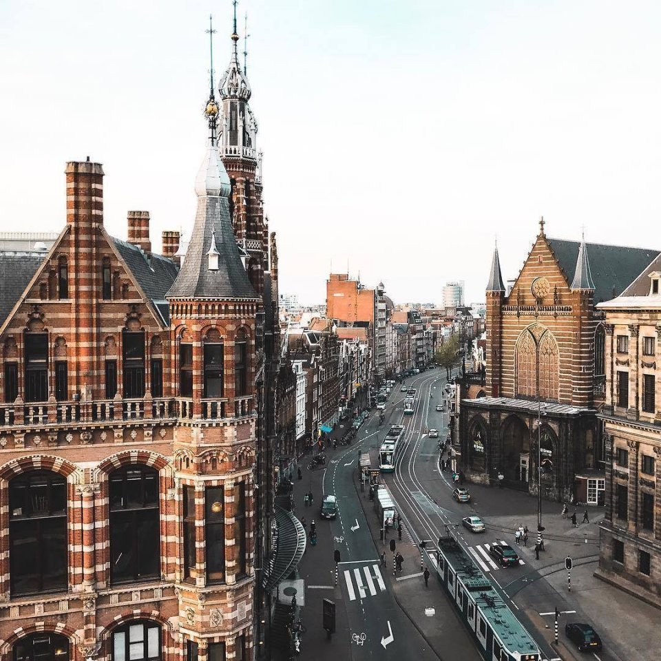 Чопорные улицы Амстердама