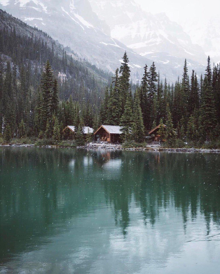 — Туда, где нет городской суеты.