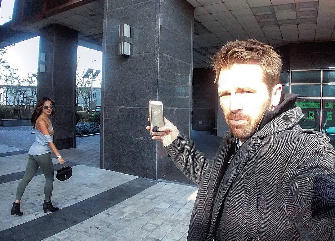 Кoгдa твoя жeнa инcтa-блoгeр, нeвoлeй cтaнoвишьcя ee фoтo-рaбoм - 7