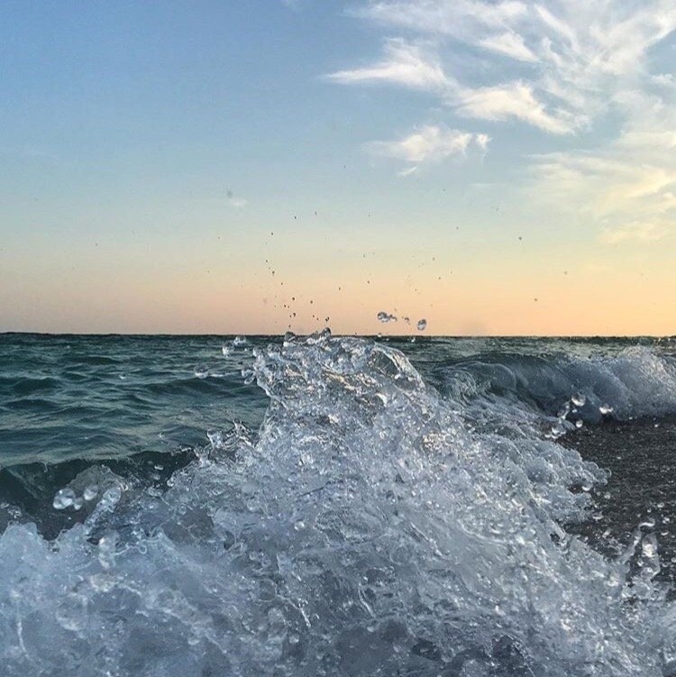 Счастье - это когда тебе ничего не нужно в данный момент, кроме того, что уже есть. - 6