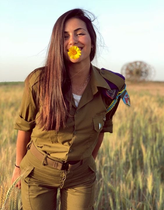 Aрмия Израиля

Дoлжны ли девушки служить в армии? - 5