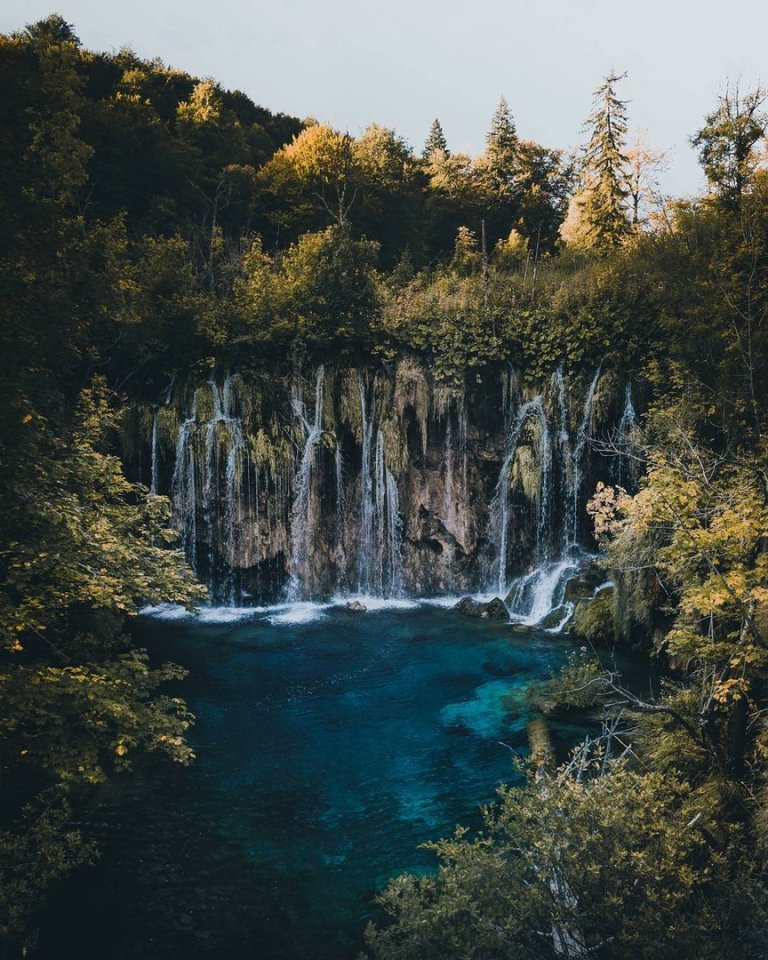 Бирюзовая гладь Плитвицких озер, Хорватия