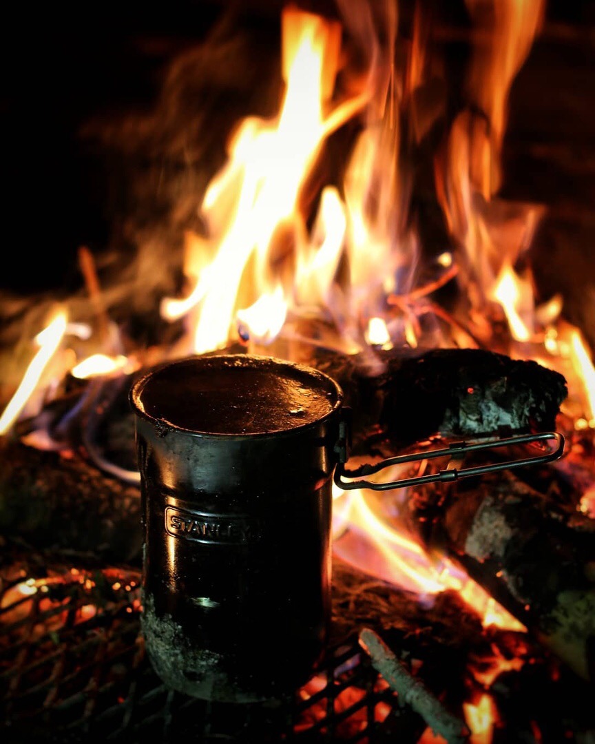 Давай не откладывать жизнь на потом, 
Не ждать понедельников, нового года.
И жить неизбежно сегодняшним днем, 
По полной. Без страха. До пика. До взлета. - 5