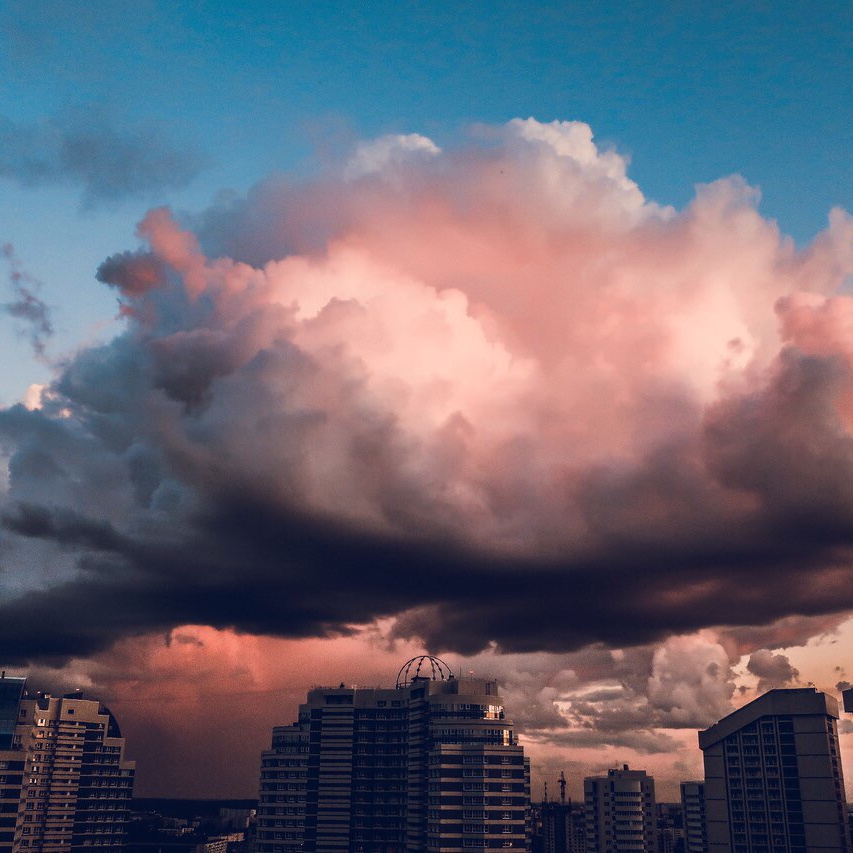 Ошибок не бывает. События, которые вторгаются в нашу жизнь, какими бы неприятными для нас они ни были, необходимы для того, чтобы мы научились тому, чему должны научиться.