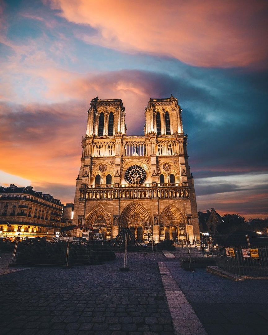 Романтика вечернего Парижа