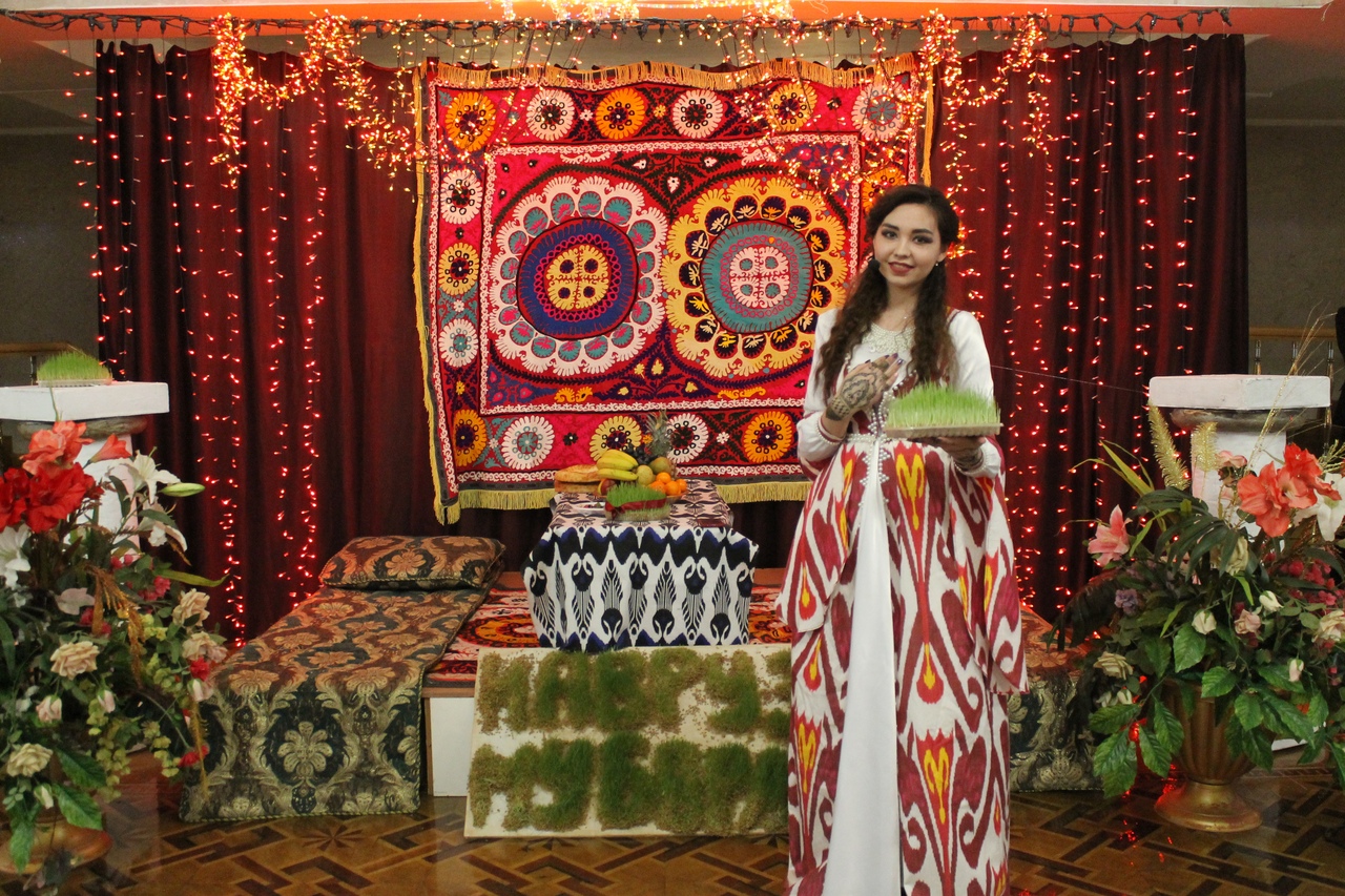 Хочется в путешествие, но не хочется заморачиваться логистикой и программой: куда пойти, что посмотреть, где поесть и прочими деталями? А хочется просто расслабиться и получать удовольствие (и при этом не на пляже)? 
 
Формат авторских туров – вариан - 6