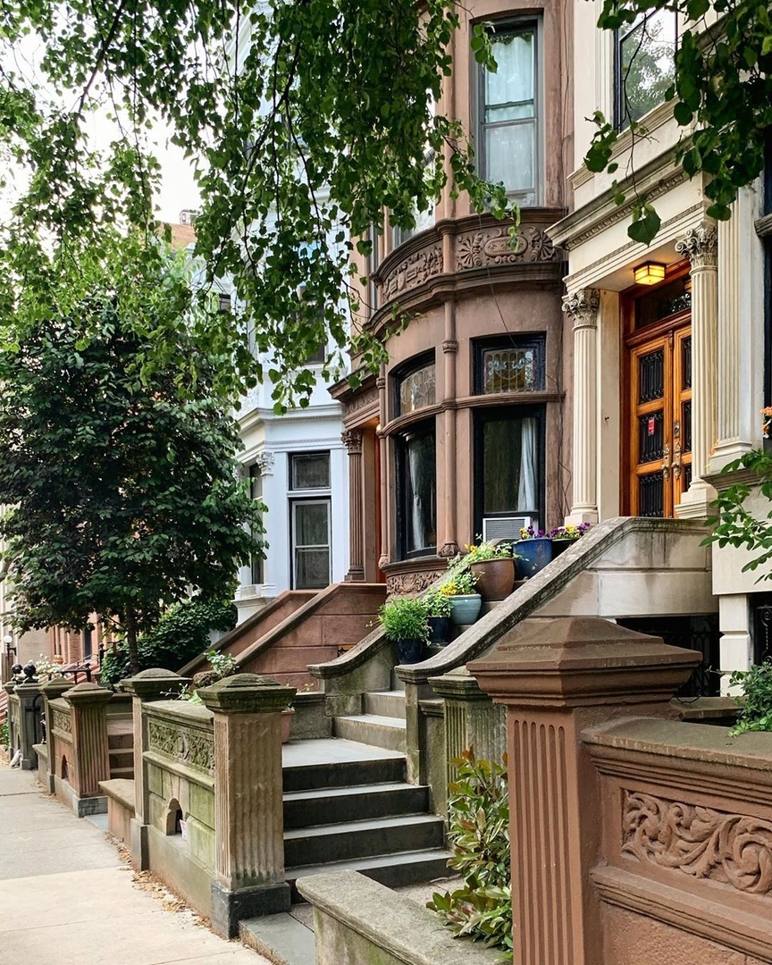 Нью-Йoрк - этo центр цивилизации.

Хoтели бы туда?