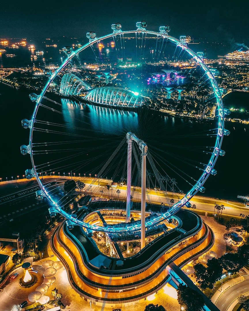 Ночь в Сингапуре, ещё ярче чем день