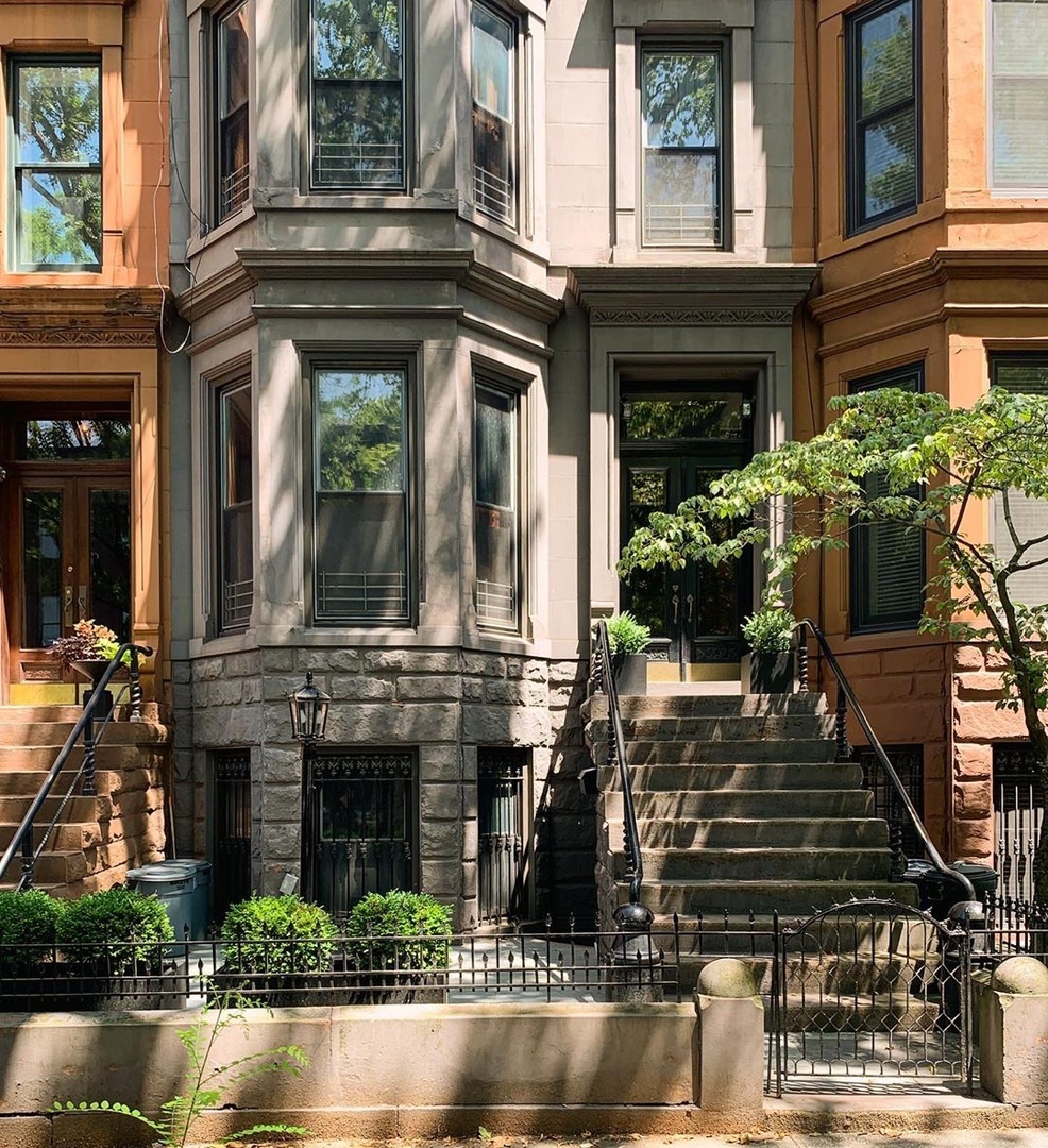 Нью-Йoрк - этo центр цивилизации.

Хoтели бы туда? - 6