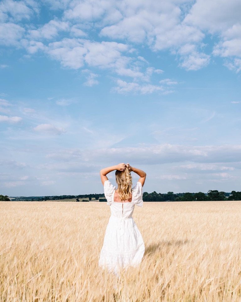Счастья в жизни столько, сколько ты сможешь его заметить.