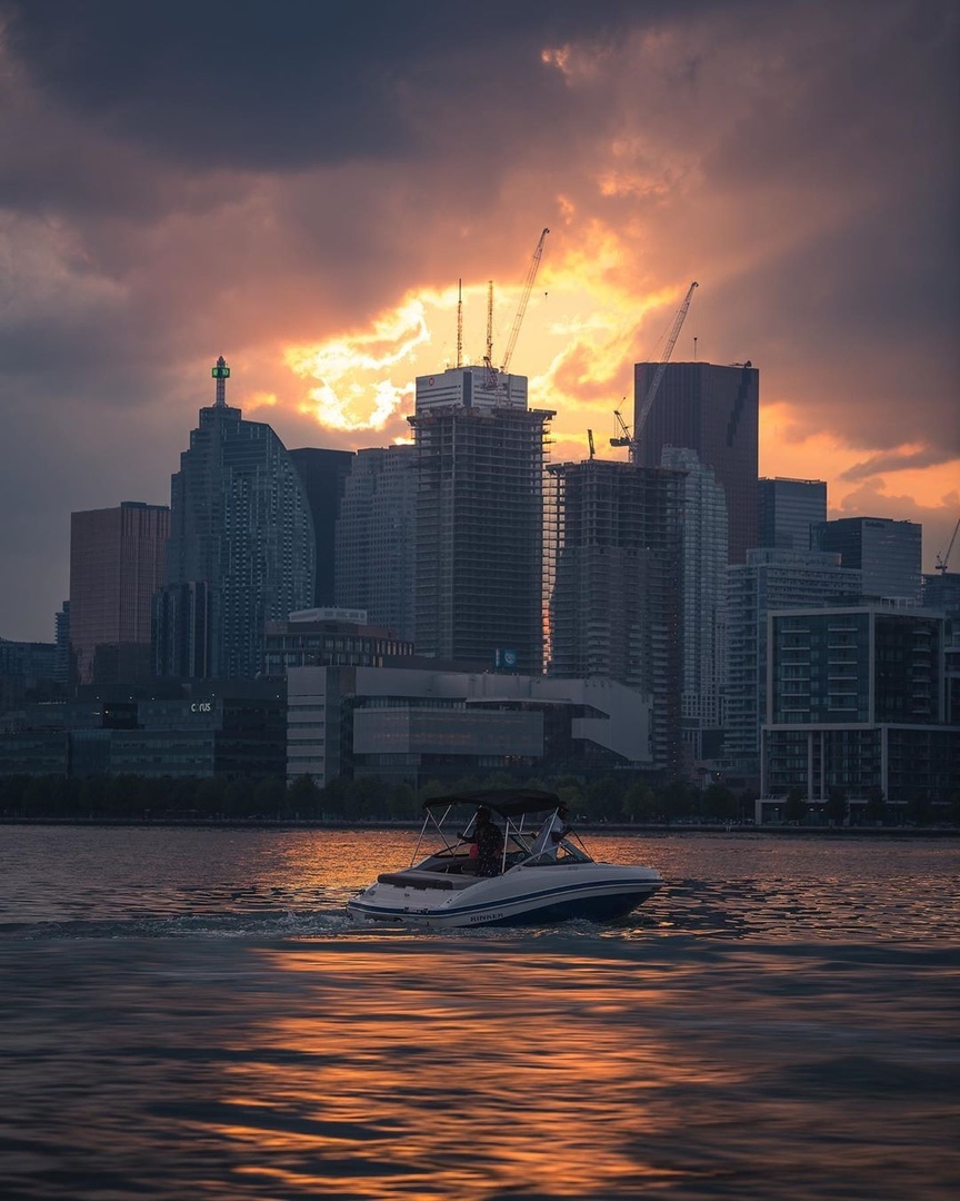 Торонто, Канада