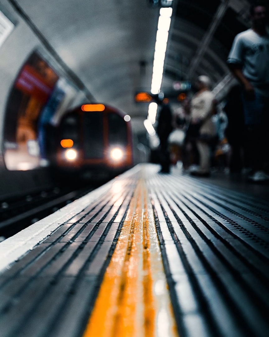 Шикарное Лондонское метро