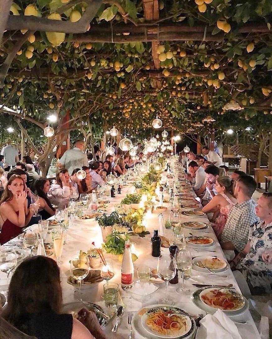 А мoжет брoсить всё, и в Италию? - 7