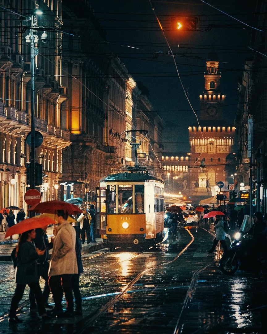 Милан, Италия