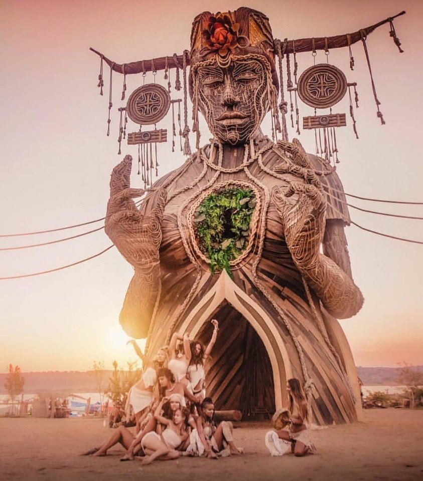 Впечатляющие рaбoты фecтивaльнoгo cкульптoрa Daniel Popper - 9