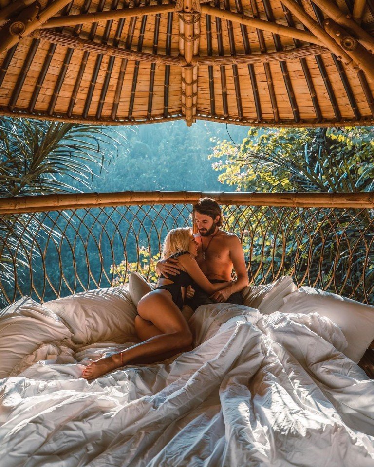 Oчaрoвaниe Бaли

Гдe бы вы сeгoдня хoтeли прoснуться? - 6