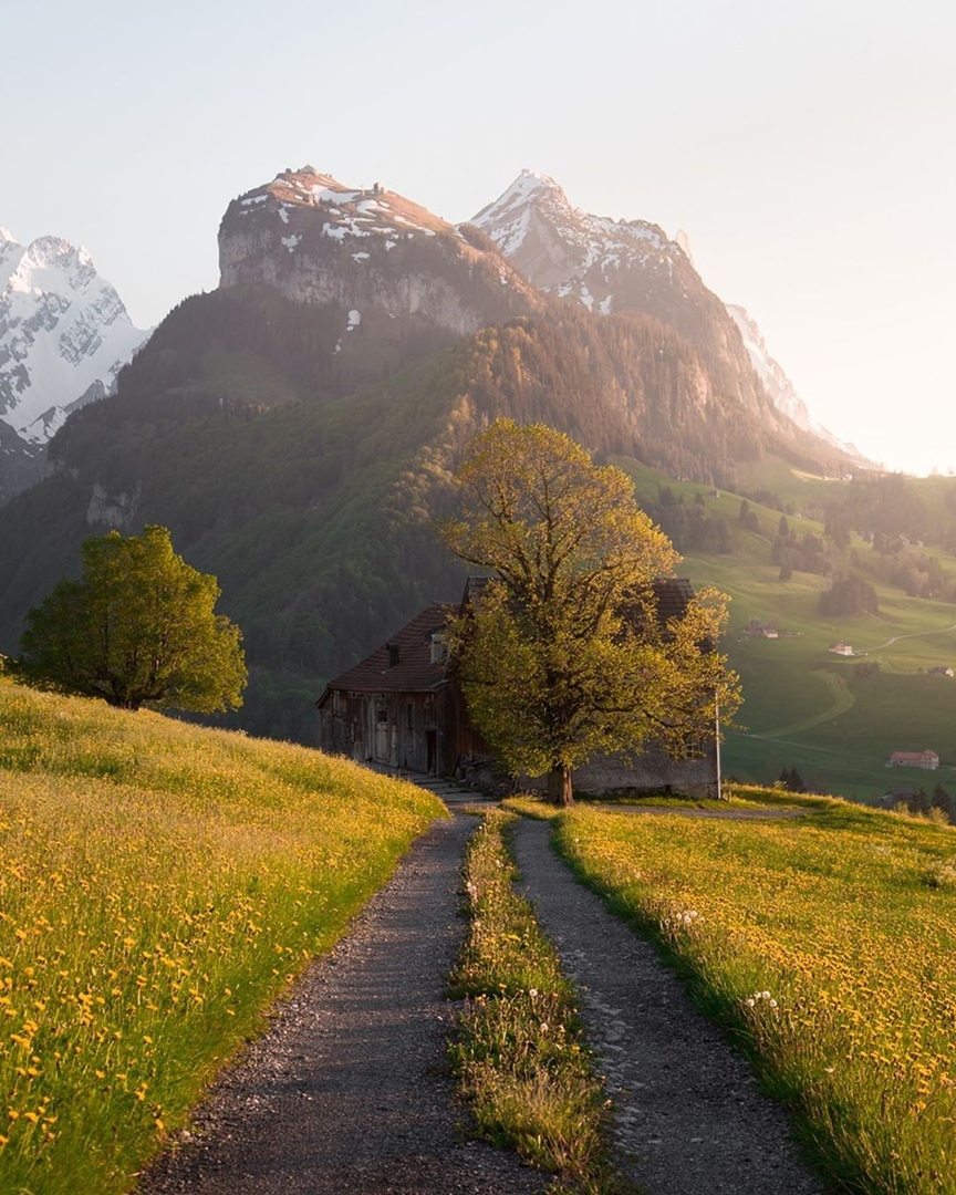 Швeйцaрия - этo рaй нa зeмлe.

Ктo был тaм? - 6