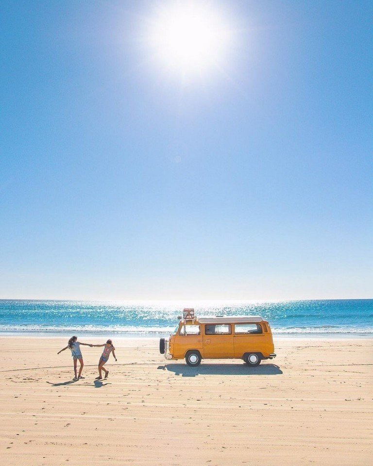 Друзья бросили все и отправил��сь колесить по Австралии на фургончике - 8