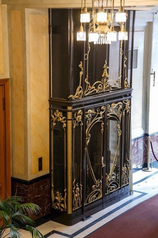 Последние сохранившиеся дореволюционные лифты в Санкт-Петербурге - 8