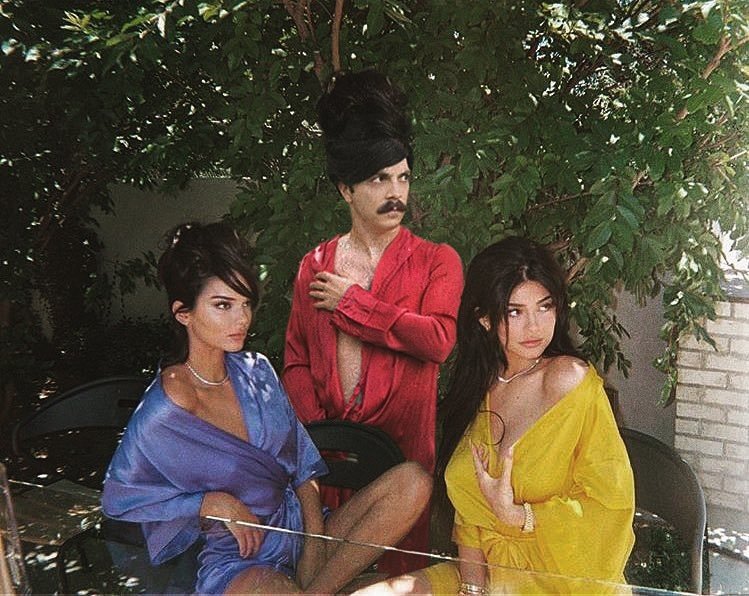 Парень прифотошоплавает себя на фото Кендалл Дженнер, и так становится лишь лучше