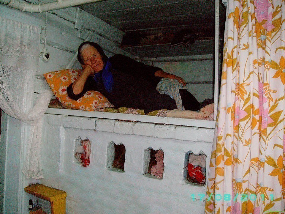 Деревенские избы с русскими печами как напоминание о лучших днях нашей жизни... - 6