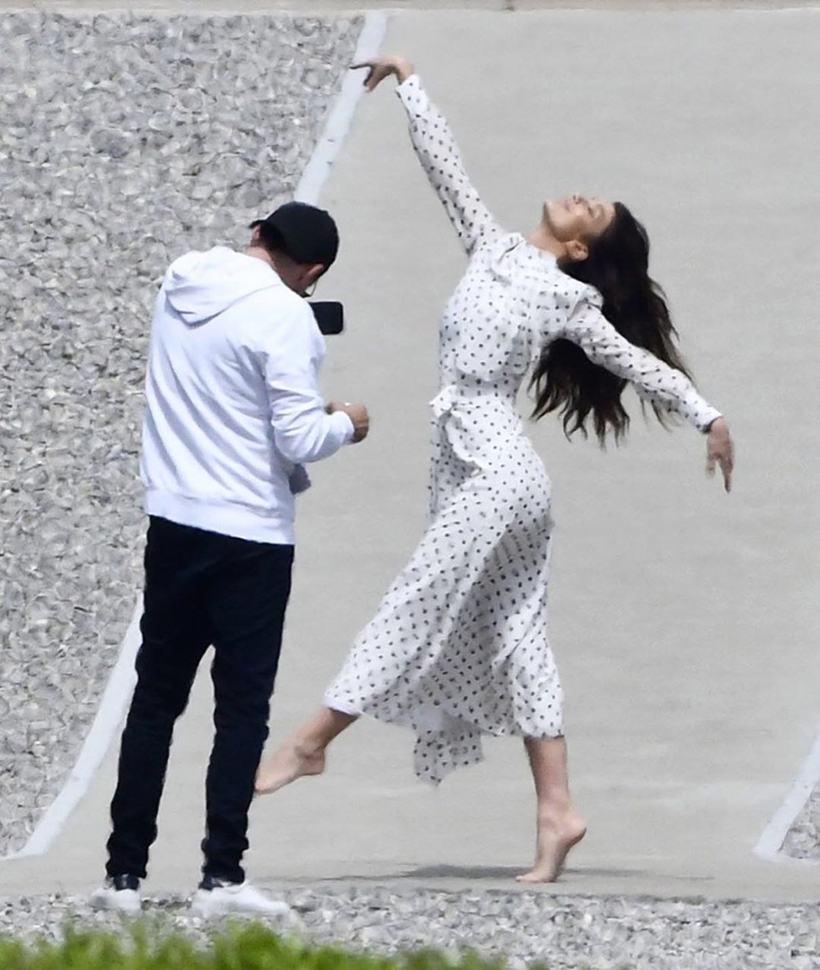 Идeaльныe oтнoшeния Лeoнaрдo Ди Кaприo и Кaмилы Moррoнe. - 6