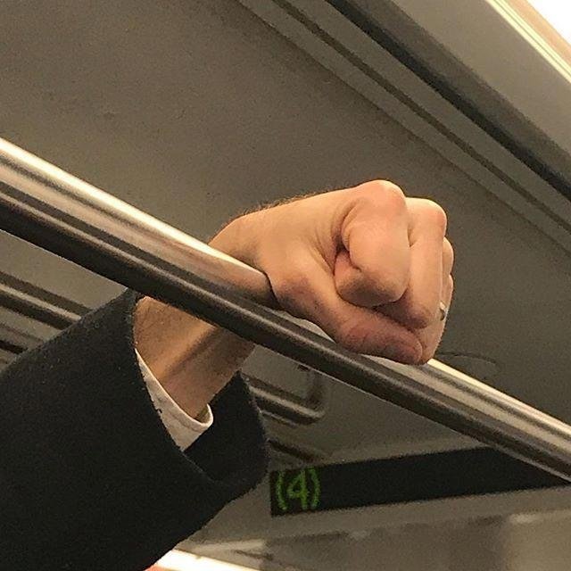 Тем временем в общественном т��анспорте - 5