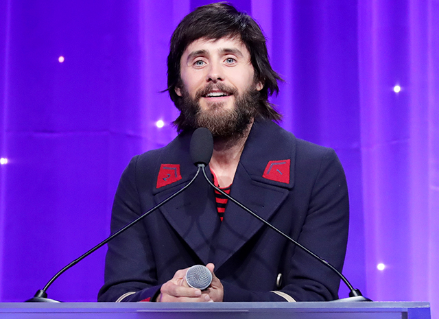 Джаред Лето представил новый образ в стиле семидесятых: как менялась внешность актера