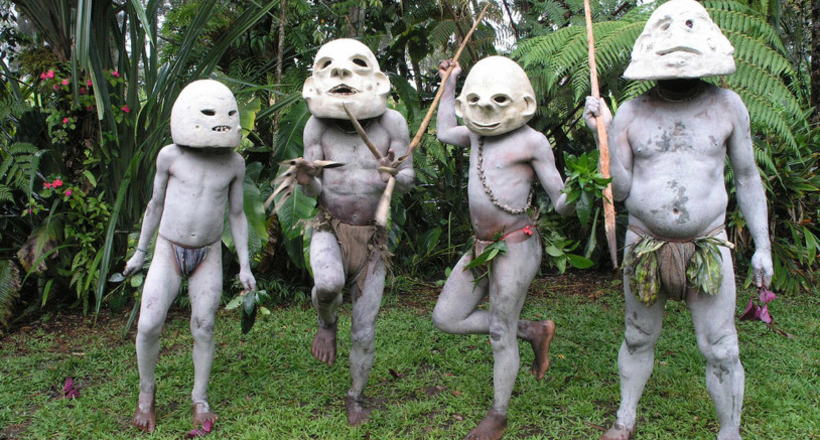 Самое необычное племя нетронутого уголка земли — «грязевые люди» Новой Гвинеи