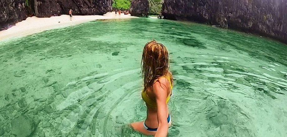 15 ярких снимков из кругосветного путешествия первой женщины на Земле!