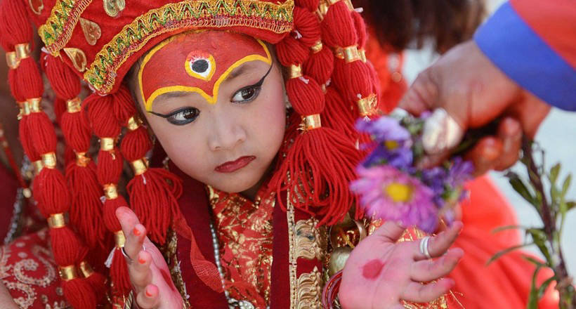 Кумари — маленькие богини Непала, живущие на земле среди простых людей