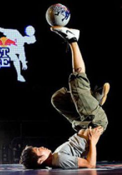 Extraordinary Football