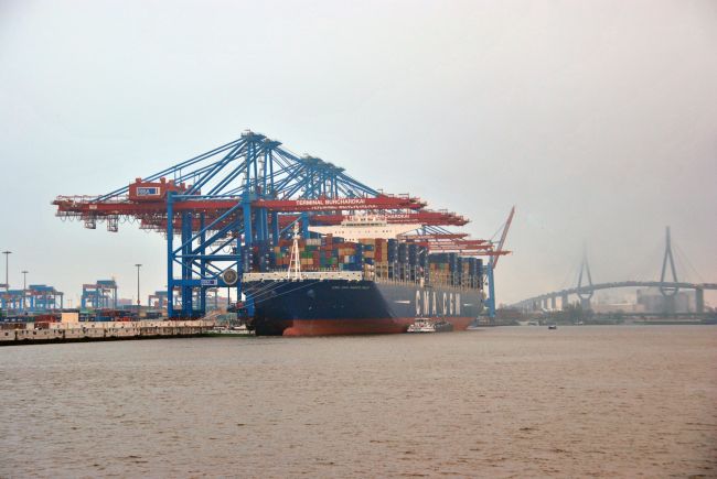 世界上最大的集装箱船‘CMA CGM Marco Polo’