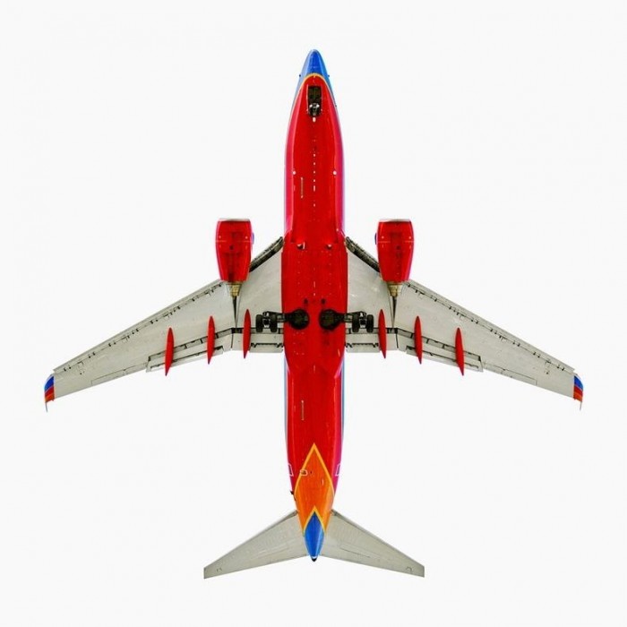 Вид на самолеты сверху и снизу