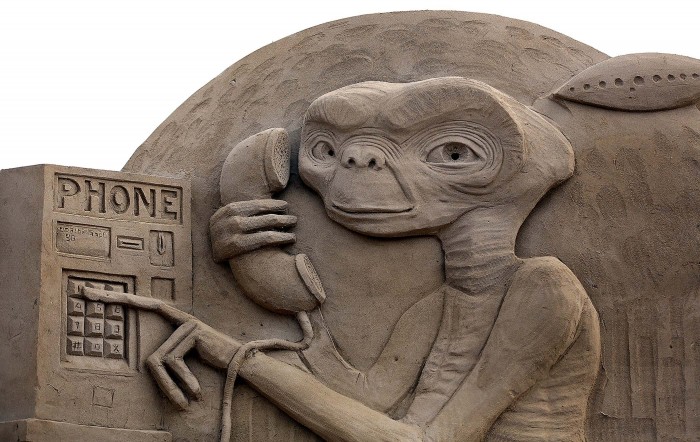 Giant sculptures made of sand