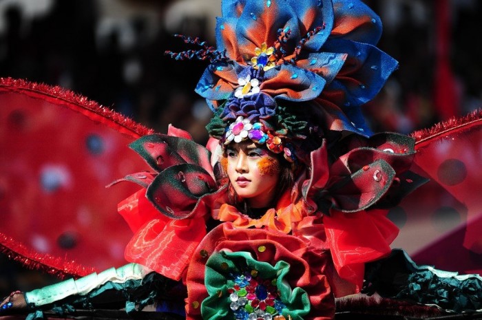Карнавал моди & laquo; Jember Fashion Carnaval & raquo; в Індонезії